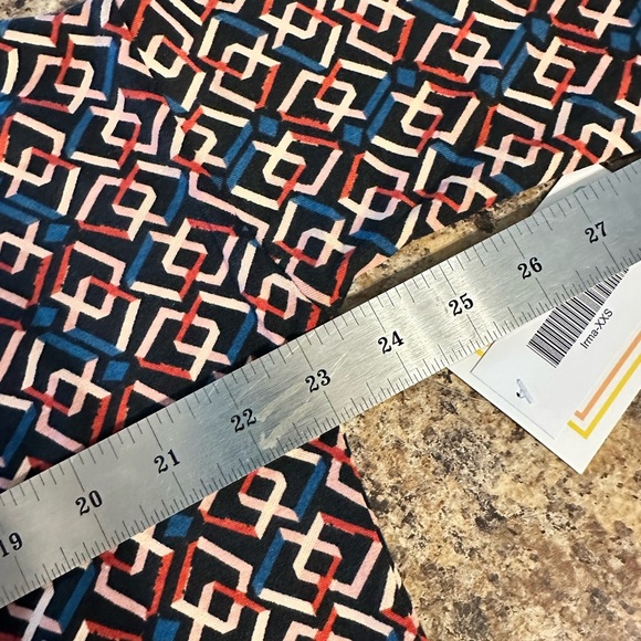 NWT Lularoe Irma Shirt XXS High Low Tunic T-shirt Oversize Black Blue Red - Picture 9 of 16